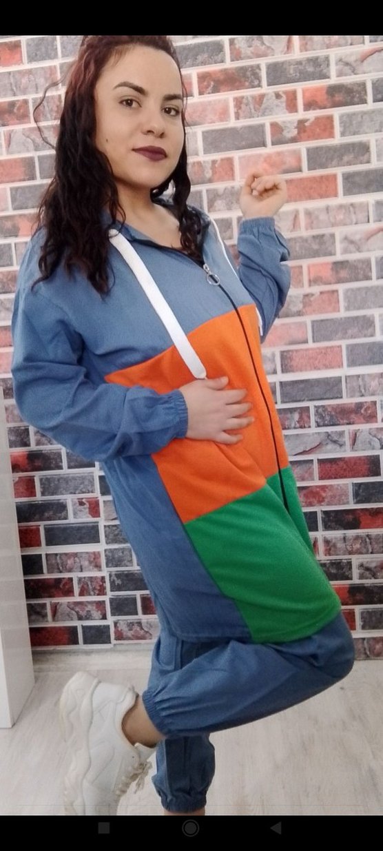 Renkli Kapüşonlu eşofman takımı - Görsel 2