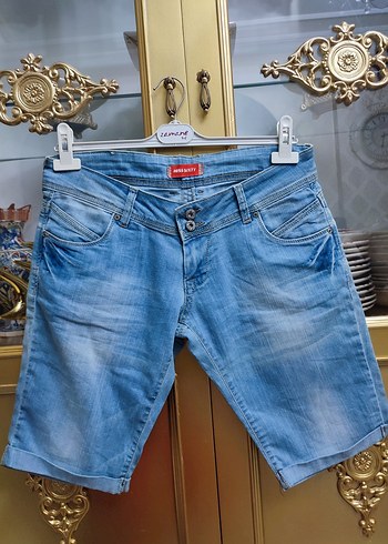 Kadın Mavi Kemerli Mini Denim Şort - Görsel 6