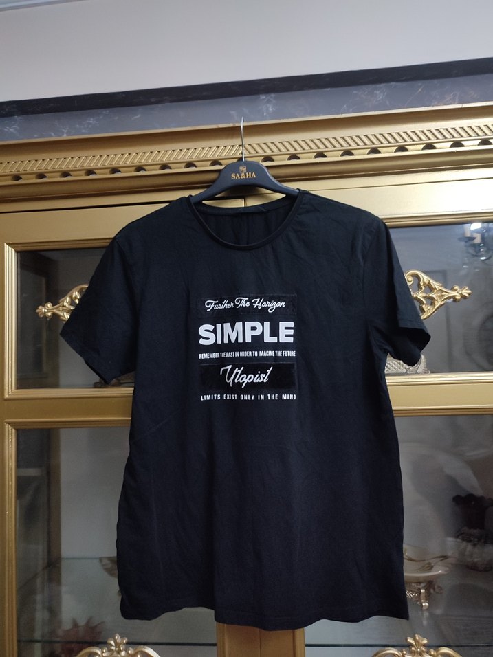 Siyah Minimalist Erkek Tişört - Görsel 4