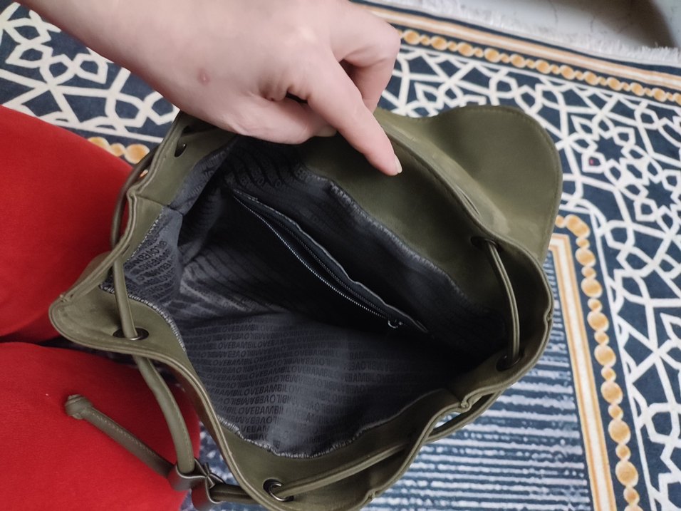 Tokalı Haki Deri Kadın Sırt Çantası - Görsel 5