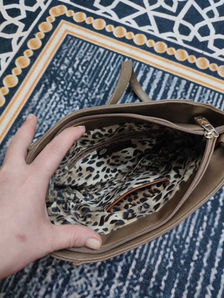 Kahverengi Deri Kadın Omuz Çantası - Görsel 5