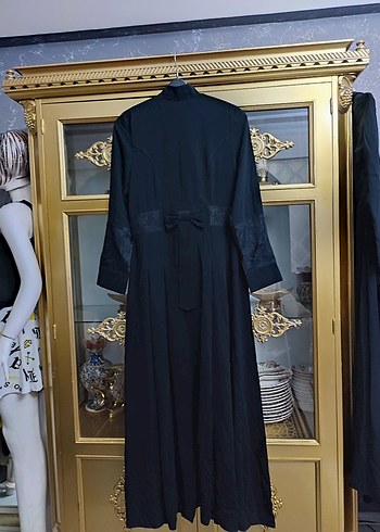 Uzun Siyah Gotik Kadın Kaban - Görsel 4