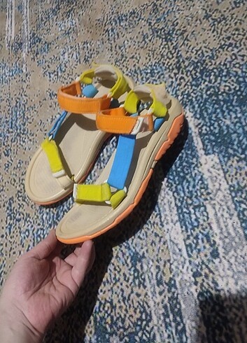 38 Beden çeşitli Renk Şık kaliteli sandalet