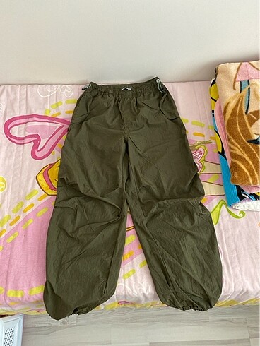 Haki paraşüt pantolon