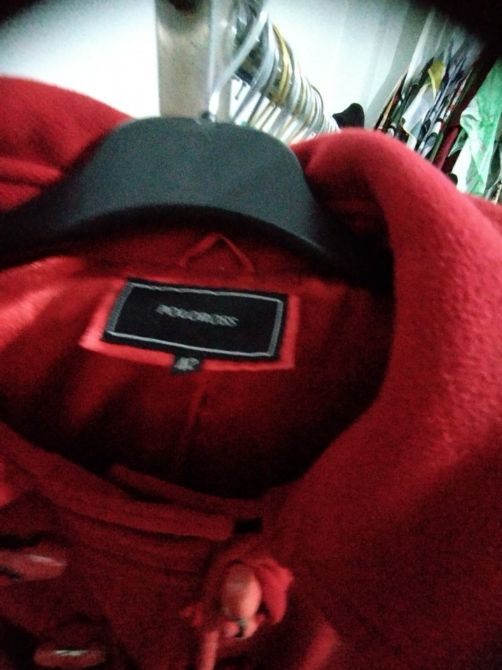 Kırmızı Kapüşonlu Kadın Kaban - Görsel 3