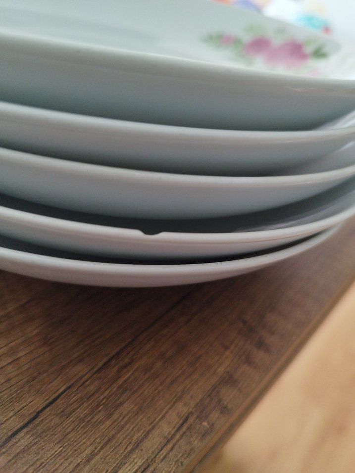 Beyaz çiçek desenli porselen tabak seti 5 adettir - Görsel 2