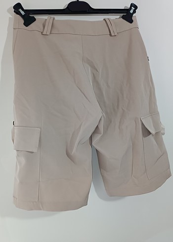 Kadın Bej Kemerli kargo cepli Bermuda Şort - Görsel 2