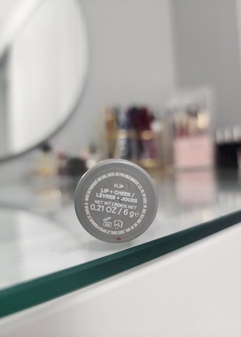 Milk Makeup Pembe Allık Stick - Görsel 4