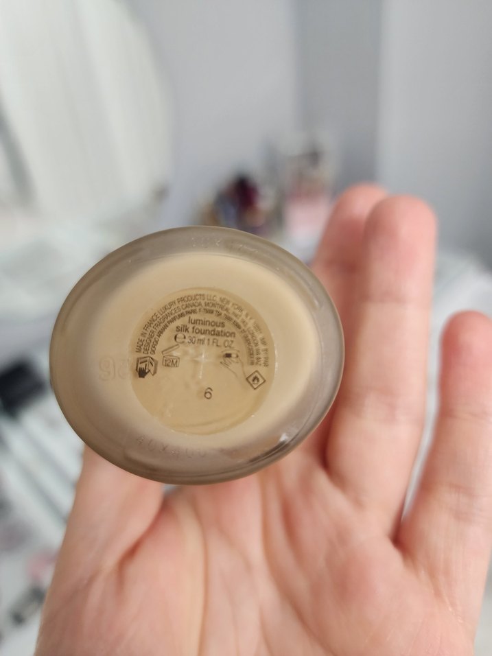 Giorgio Armani Luminous Silk Fondöten - Görsel 2