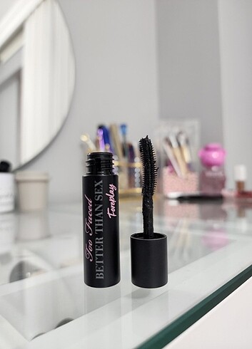 Too faced maskara bazı