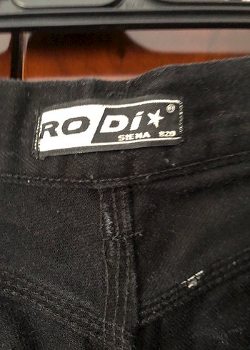 Kadın Siyah Normal Kesim Kot Pantolon - Görsel 3