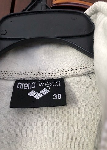 Gri Fermuarlı Kısa Kesim Kadın Ceket - Görsel 4