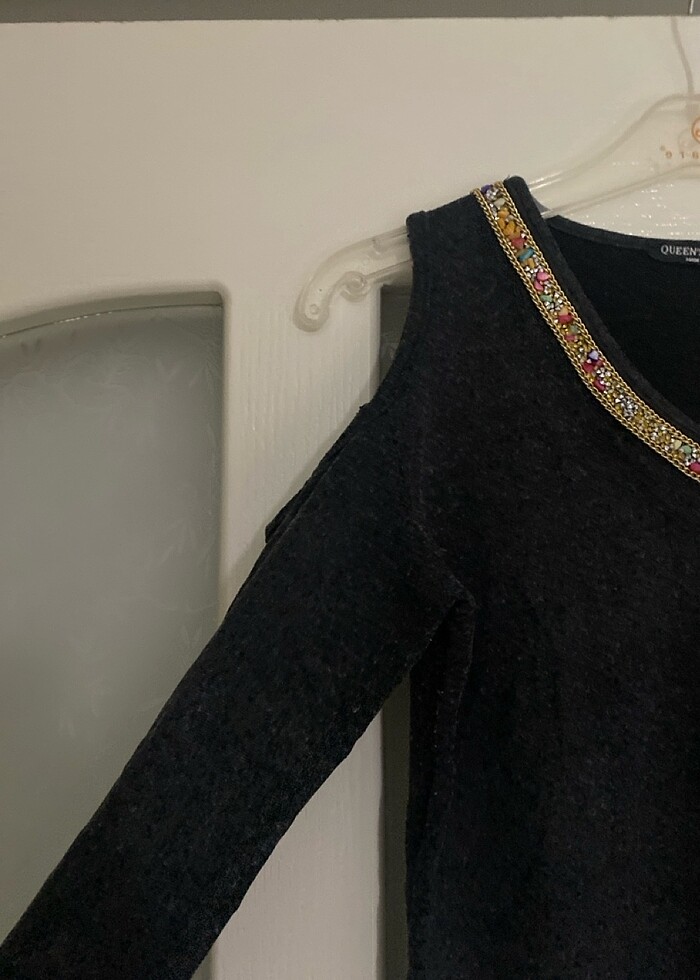 Omuz detaylı bluz - Görsel 2