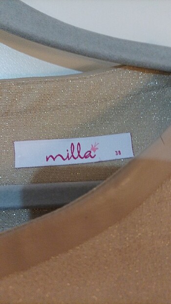Trendyol & Milla Gold simli gece elbisesi