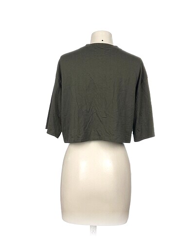 l Beden Diğer T-shirt %70 İndirimli.