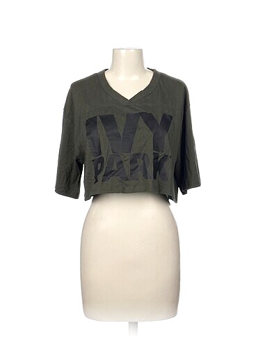 Diğer T-shirt %70 İndirimli.