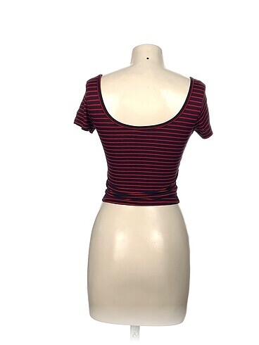 s Beden Only T-shirt %70 İndirimli.