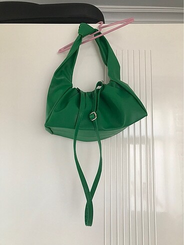 yeşil kol çantası