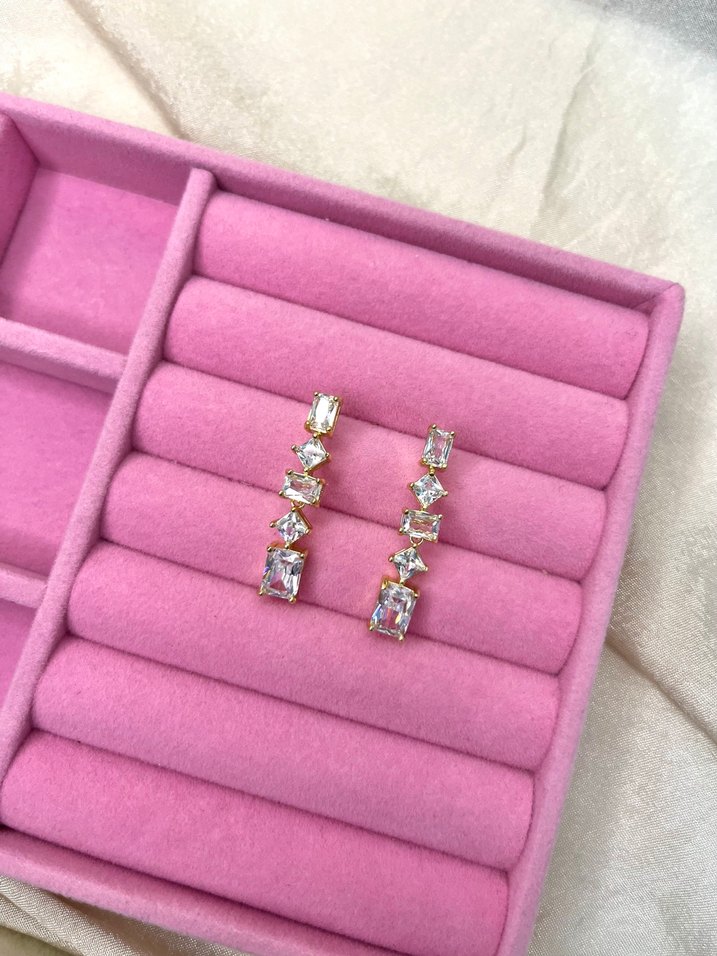 Çelik Taşlı Küpe - Görsel 2