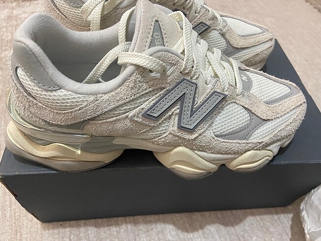 New balance 9060 bej krem