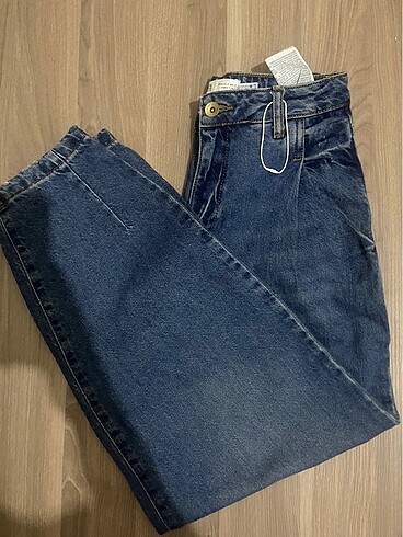 Zara Zara Mom jean