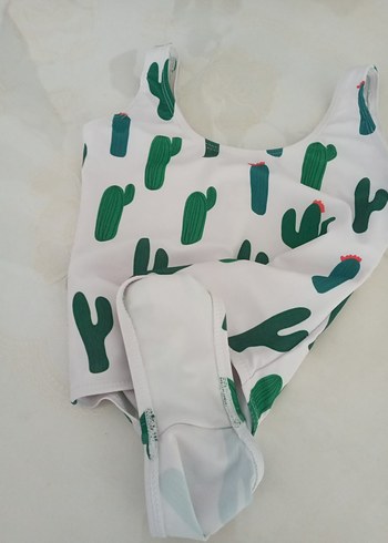 Kız Çocuk Beyaz Kaktüs Desenli Mayo - Görsel 4