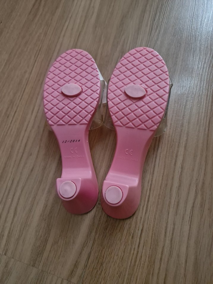 Pembe Fiyonklu  çocuk terlik özel günleriniz için - Görsel 4