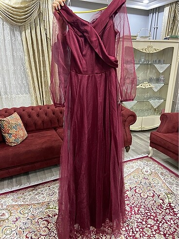 Stradivarius Uzun bordo elbise