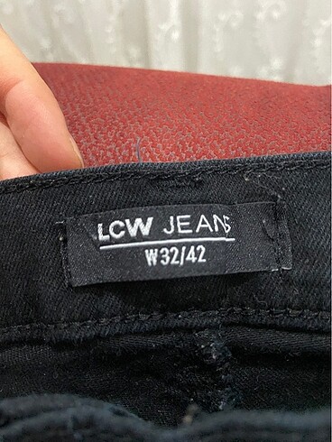 LC Waikiki Siyah dar paça pantolon