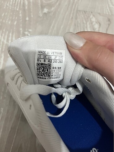 42 Beden adidas spor ayakkabı