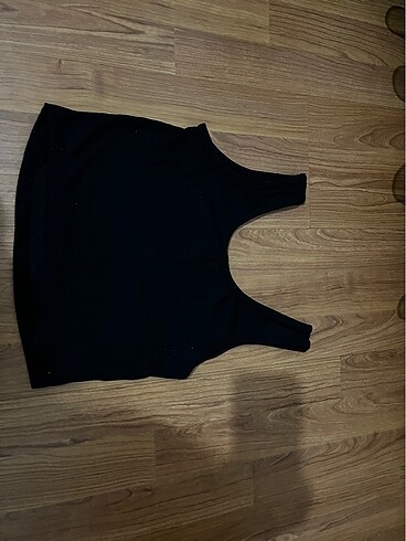Oval yaka crop 2 adet biri siyah biri kahve ikisi de aynı