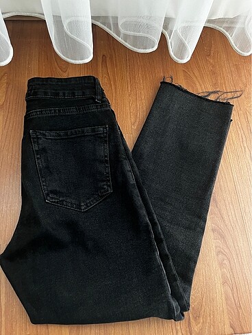 Siyah denim pantolon