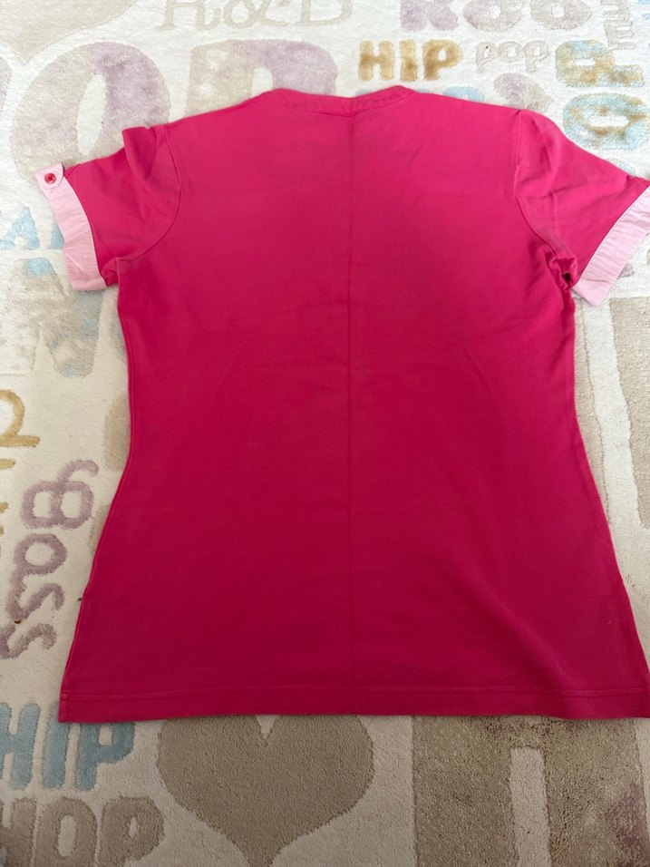 Pembe V Yaka Fırfırlı Kadın Tişört - Görsel 4