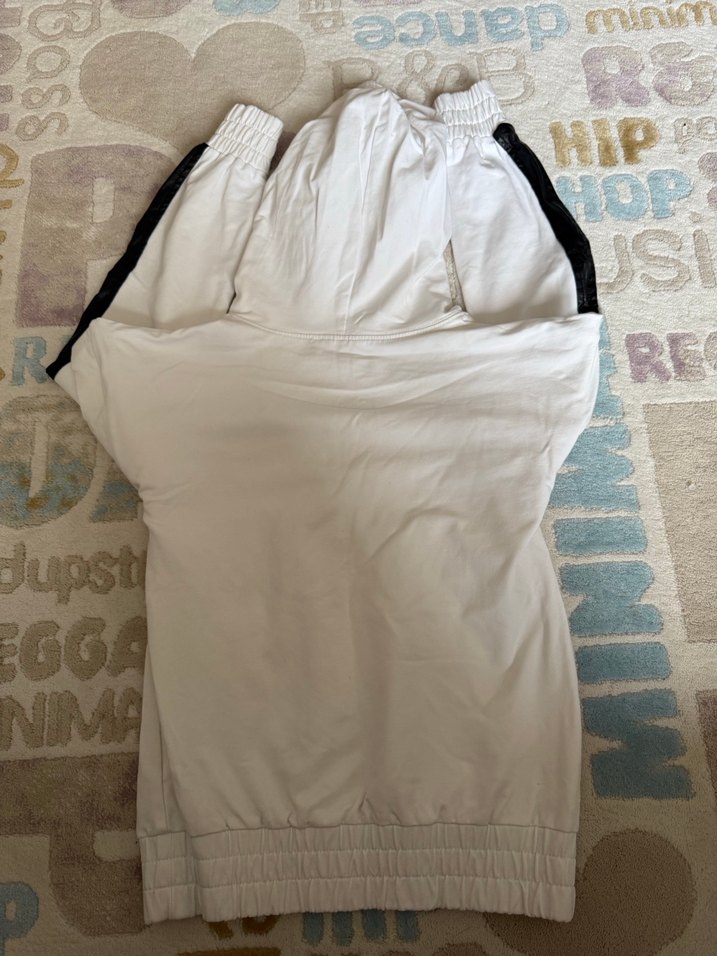 Kız Çocuk Beyaz Kapüşonlu Rock Sweatshirt - Görsel 4