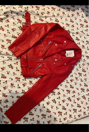 Pull and bear kırmızı deri ceket