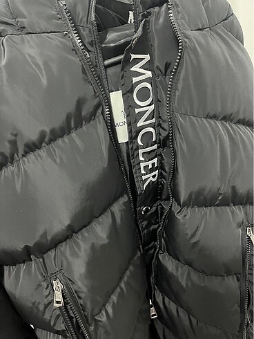 Moncler siyah kışlık mont