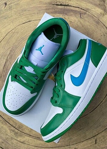 Air Jordan 1 Low Lucky Green Aquatone