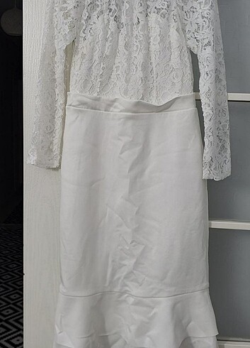 l Beden Sıfır Beyaz Dantelli Şık Elbise
