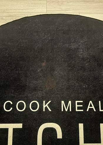 Siyah Baskılı Modern Mutfak Halısı - Görsel 2