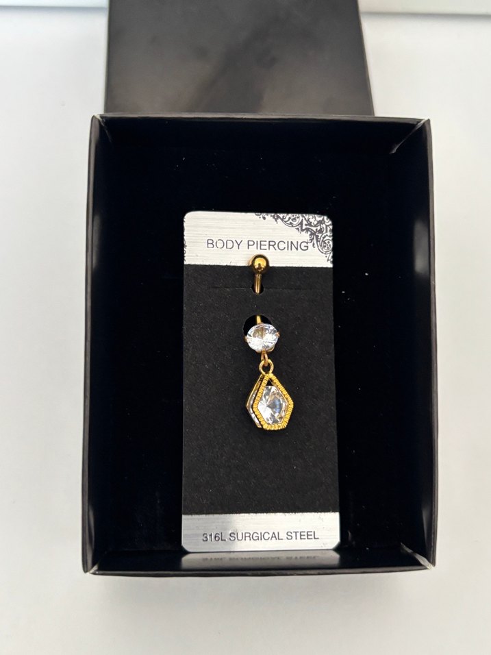 Altın Renkli Parlak Gövde Piercingi - Görsel 2