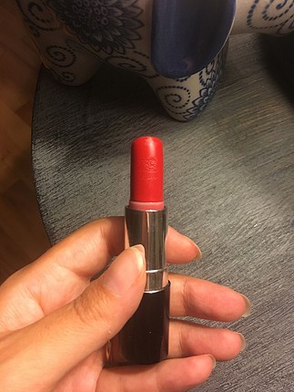 Inglot tam kirmizi renk ruj