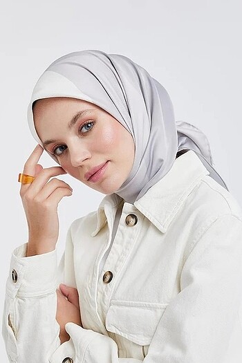  Beden QEF Degrade Twill Eşarp Ekru