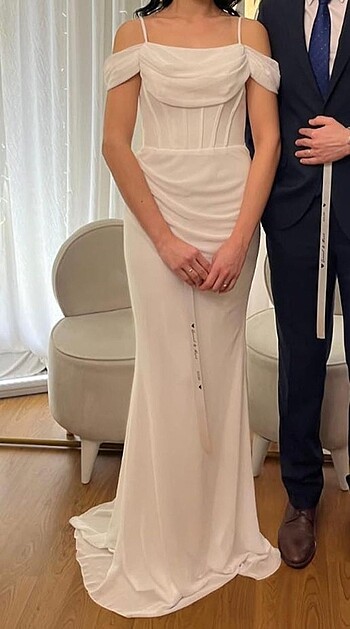 Nikah nişan elbisesi
