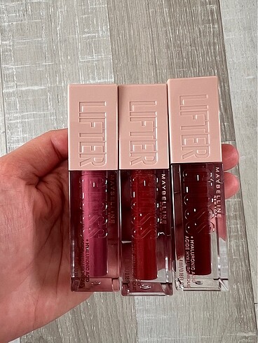 Maybelline lifter glosslar