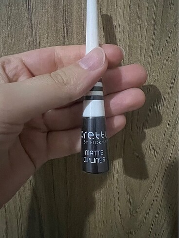 Pretty by flormar Eyeliner