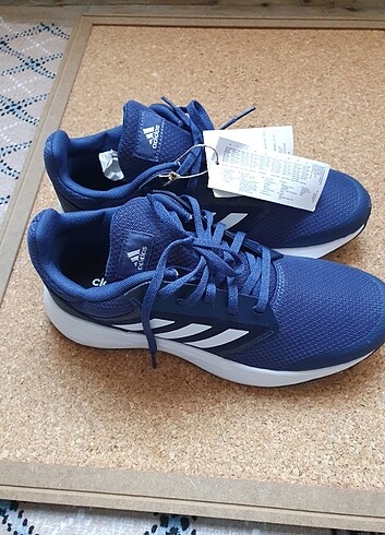 Adidas Spor Ayakkabı