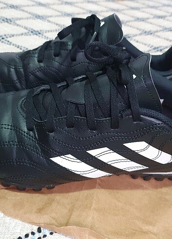 44 Beden siyah Renk Adidas Halı Saha Ayakkabısı
