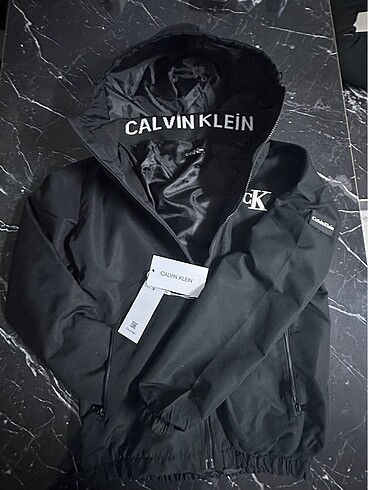 s Beden siyah Renk Calvin Klein Yağmurluk