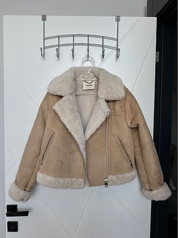 PULL&BEAR MONT