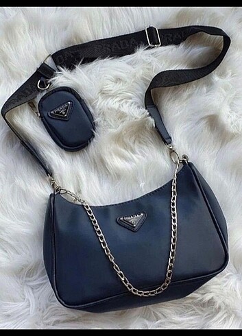 Prada Lacivert Renk Baget Çanta
